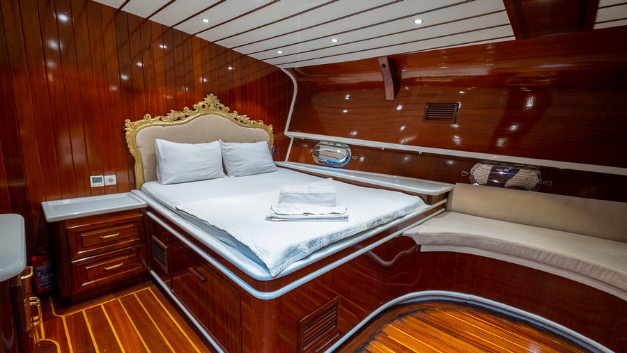 Double Cabin Esma sultan yacht